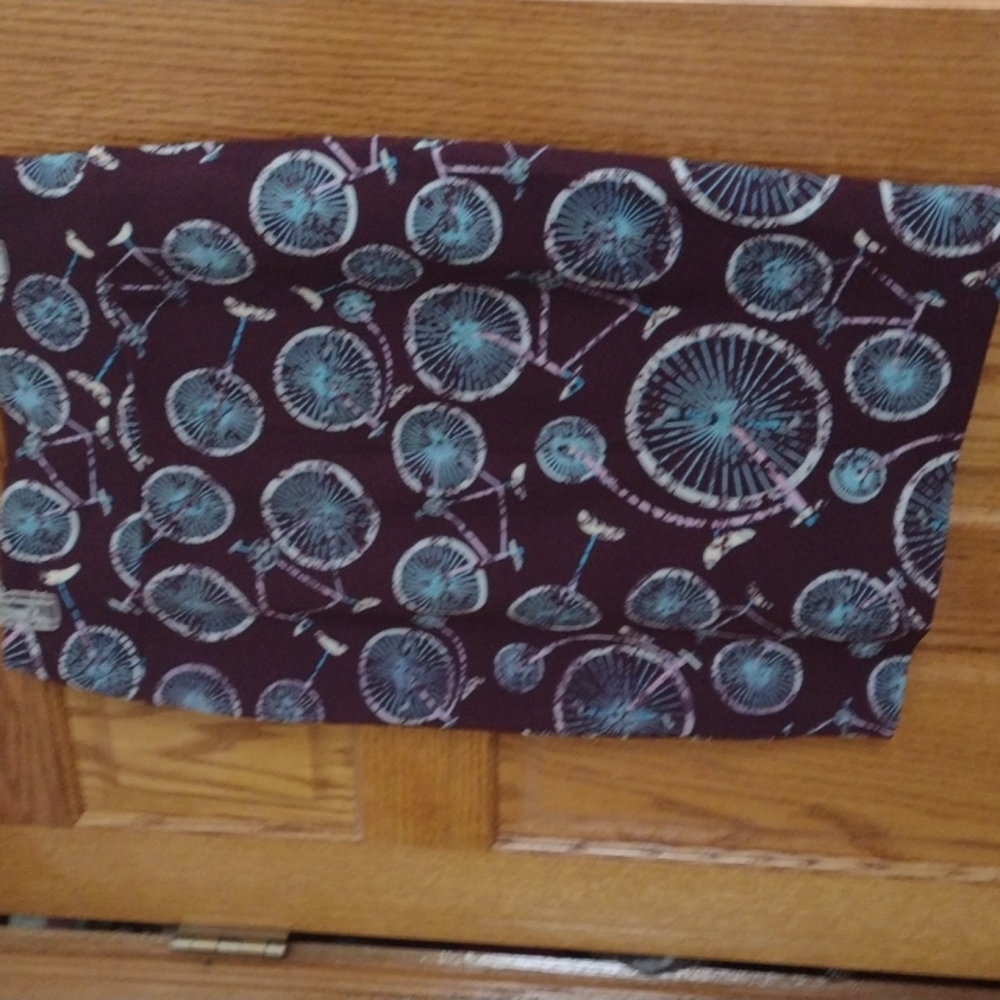 LuLaRoe Cassie. Size M. Bicycle print.